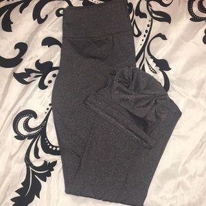 Semi-fitted Yoga Pants